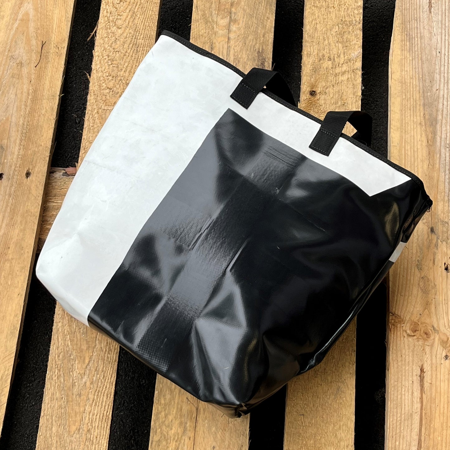 Upcycled truck tarp bag - Nr#22