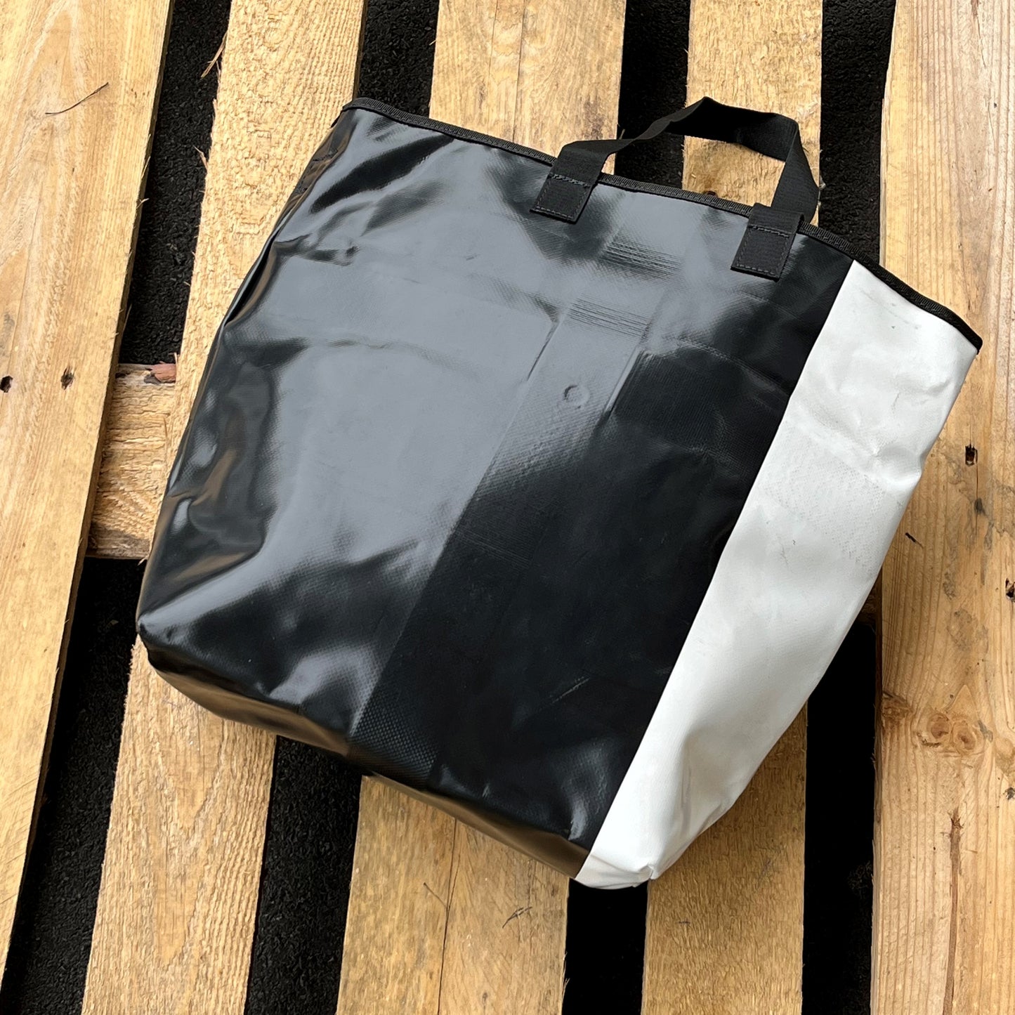 Upcycled truck tarp bag - Nr#24