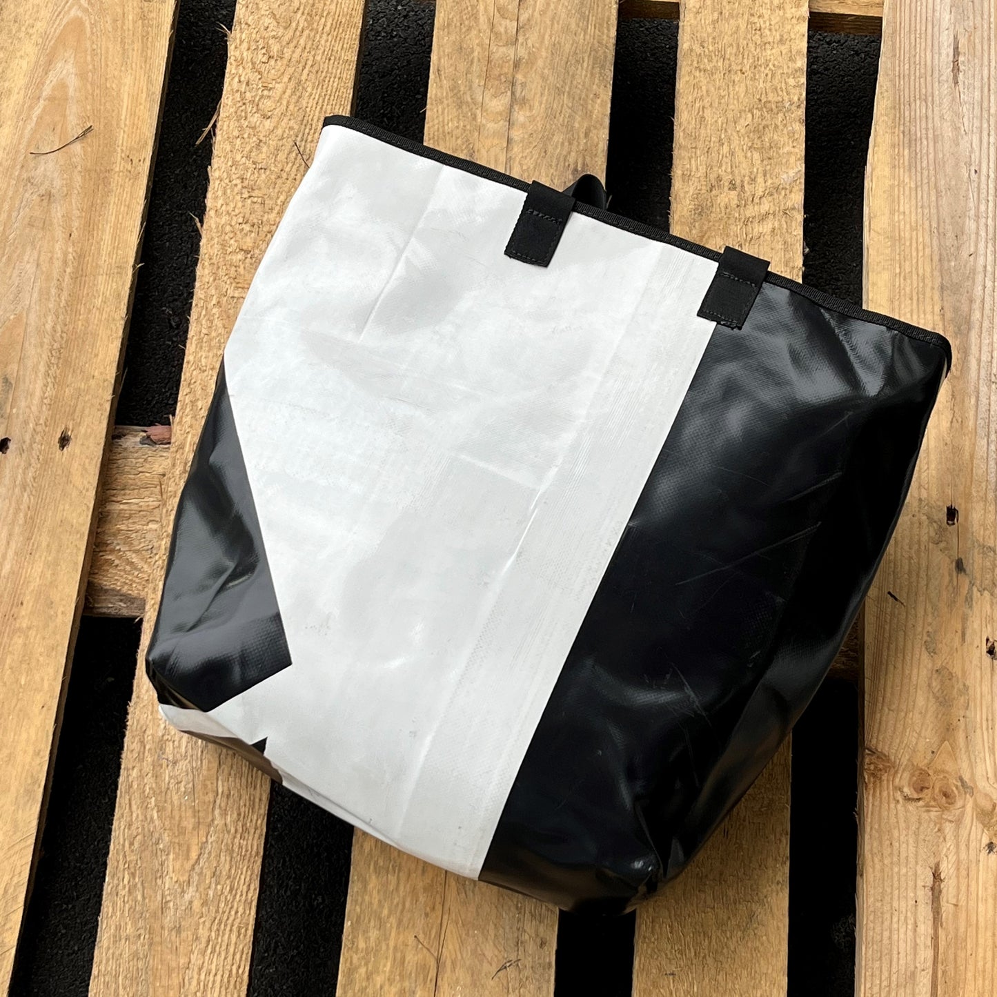 Upcycled truck tarp bag - Nr#26