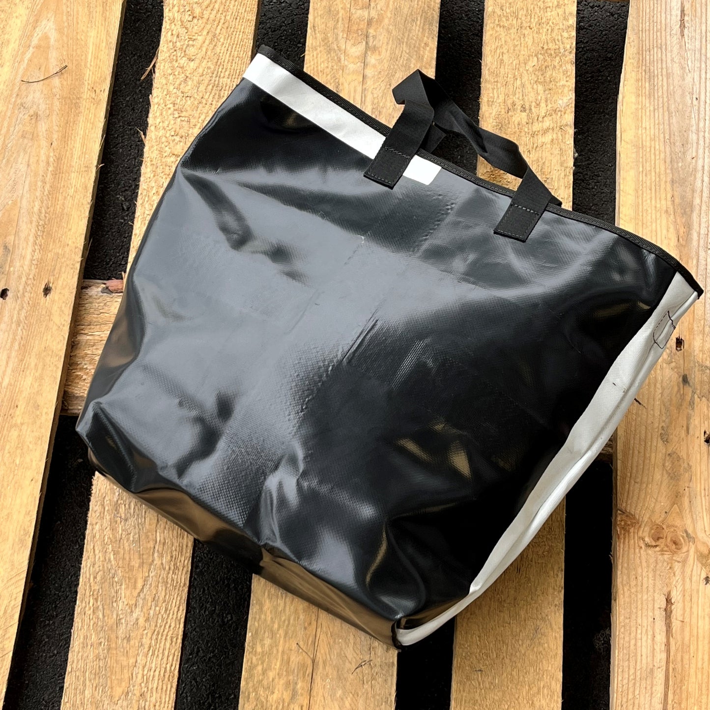 Upcycled truck tarp bag - Nr#27