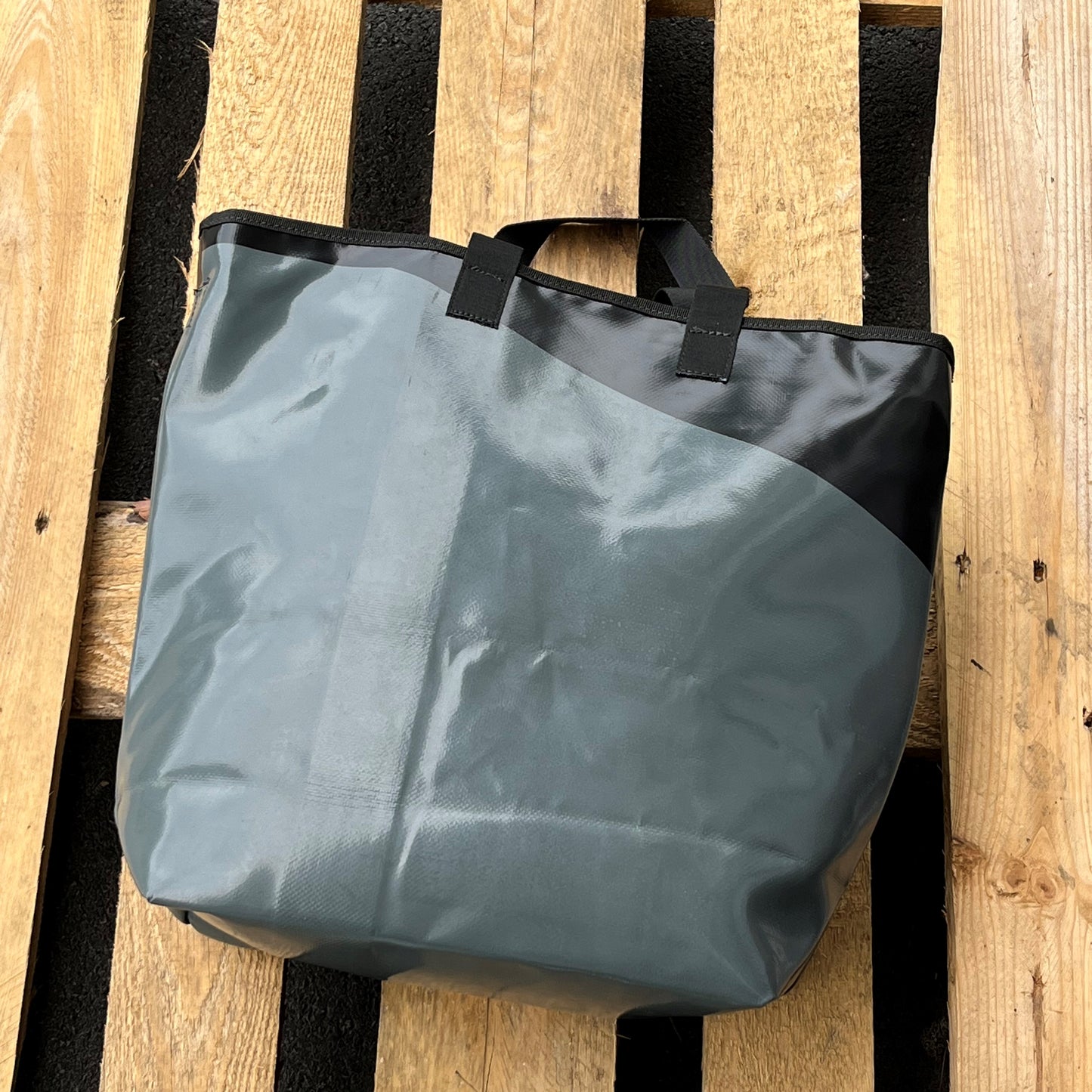 Upcycled truck tarp bag - Nr#54