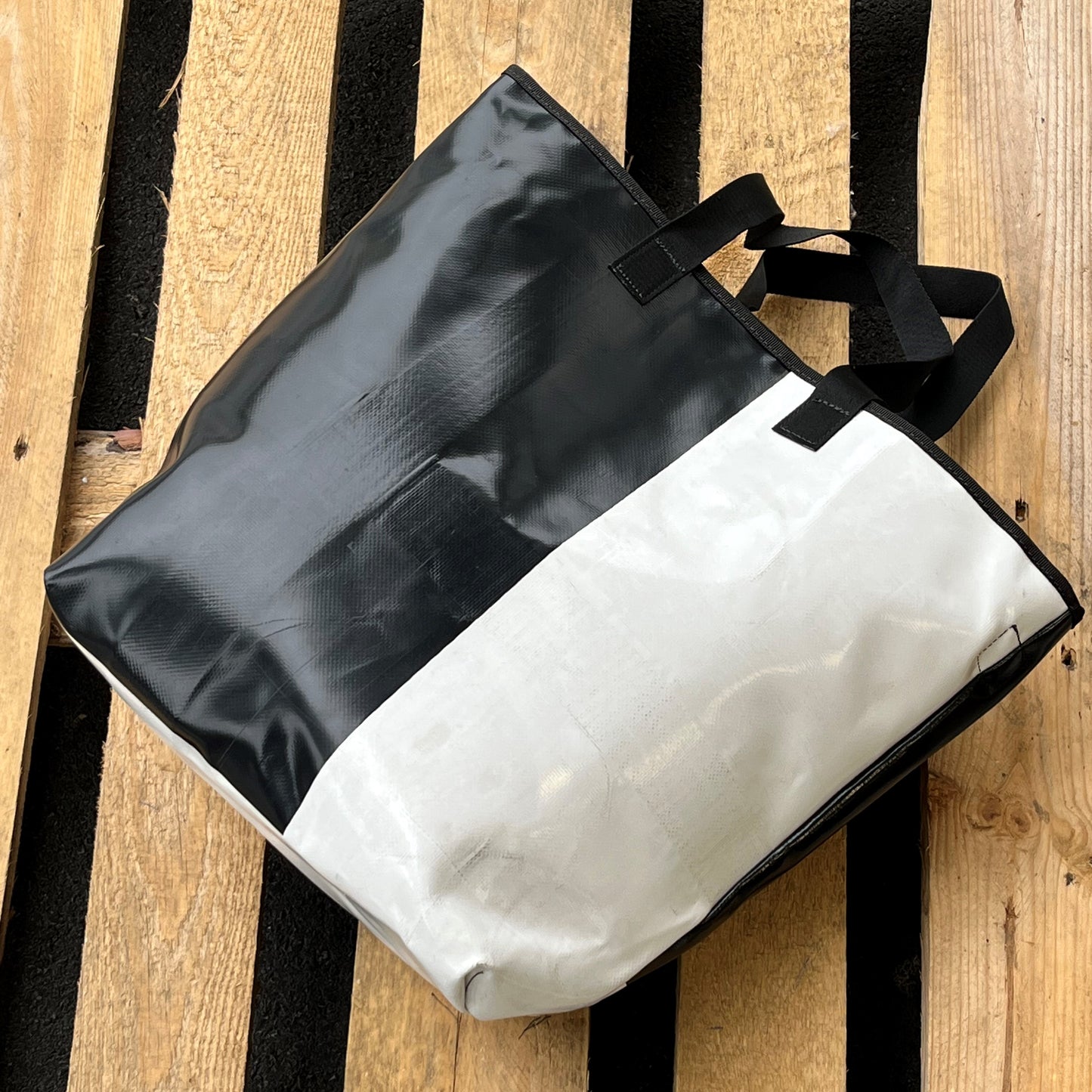 Upcycled truck tarp bag - Nr#4